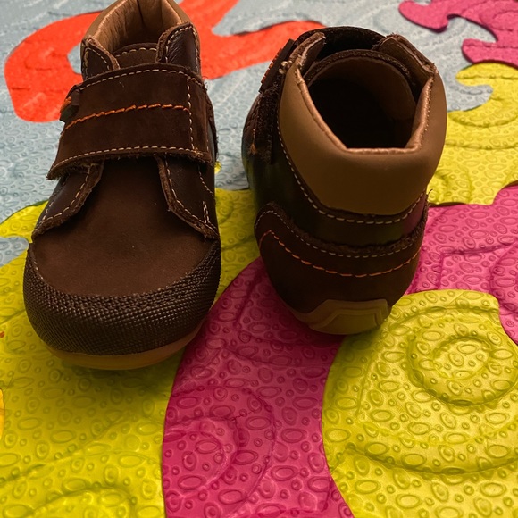 Baby shoes , brown , New without tags - Picture 3 of 4